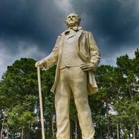 Giant Statue of Sam Houston