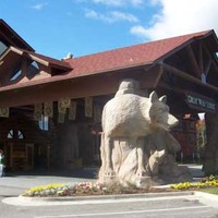 Giant Wolves - Great Wolf Lodge