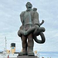 Seamen of the Great Lakes Statue