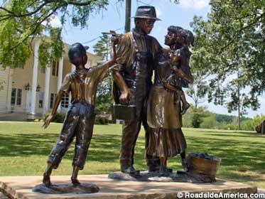 Bauxite Miner Family Statue.