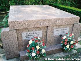 Tomb of the Smiths.