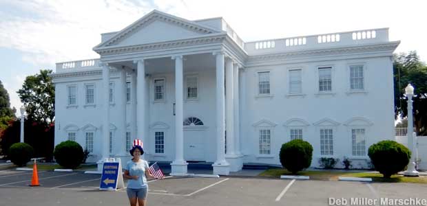 White House replica.