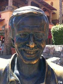 Sonny Bono statue.