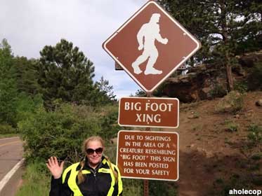 Big Foot Xing sign.