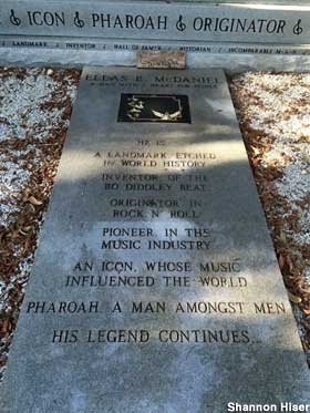 Bo Diddley grave.