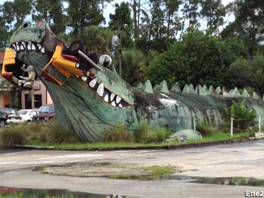 Big gator statue.