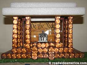 The Lincoln Memorial rendered in pennies.