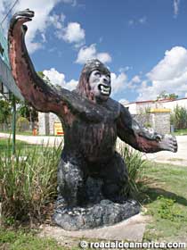 Statue of a skunk ape.