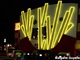 Night view of Entertainment McDonald's.