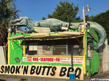 Smok'N Butts BBQ alligator.