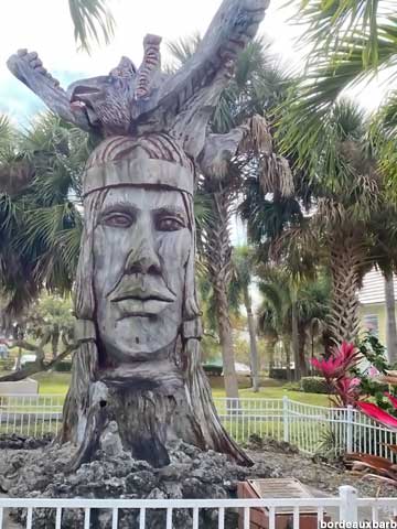 Peter Toth Indian Head sculpture.