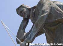 Statue of Charles Lindbergh, Wing-Walker