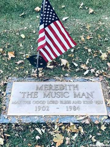Grave of Meredith The Music Man.