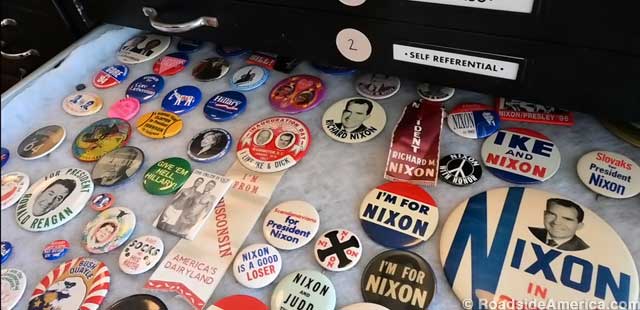 If buttons were votes, Nixon would never lose.