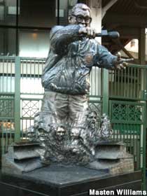 Harry Caray statue.