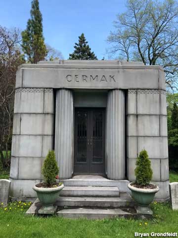 Anton Cermak mausoleum.