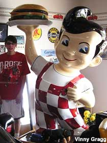 Downers Grove, IL - Big Boy Statue and Gas Station Replica