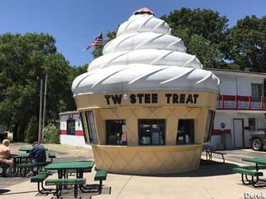 Twistee Treat ice cream cone-shaped building.