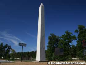 Washington Monument replica.