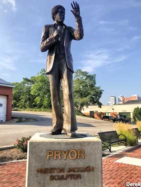 Statue of Richard Pryor.