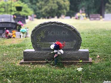 Aurora Schuck grave (Cadillac not visible).