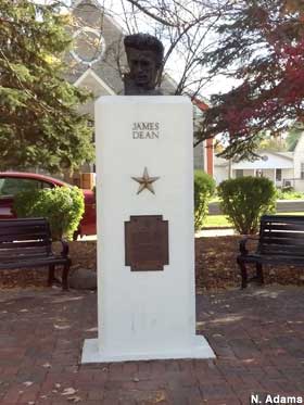 James Dean monument.