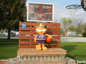 King of Basketball, Garfield.