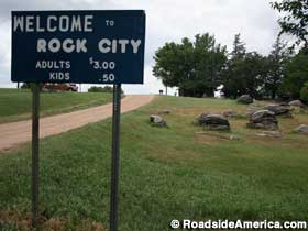 Rock city welcome sign.