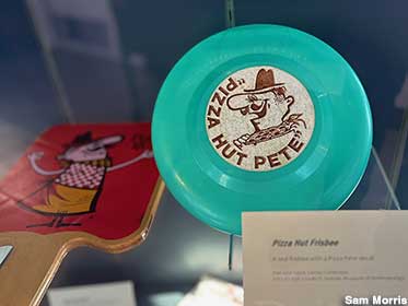 Pizza Hut Pete: the franchise mascot until 1974.
