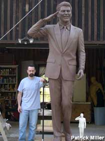 Reagan statue and sculptor.