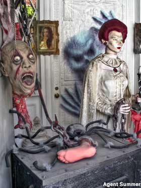 The LaLaurie Mansion horror display.