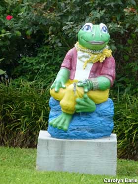 Frog statue.