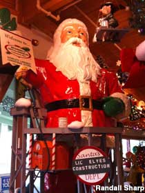 Bronners Christmas Store.