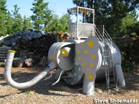 Elephant sculpture.