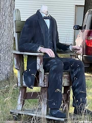 Headless Lincoln.