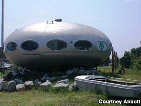 UFO - Futuro House