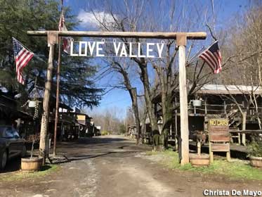 Love Valley, NC - Town With No Cars, Only Horses