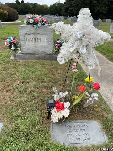 Ava Gardner family grave.