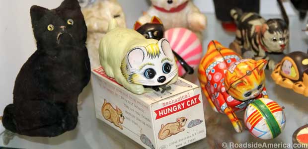 Wind-up mechanical cats perform on demand. Unlike real cats.