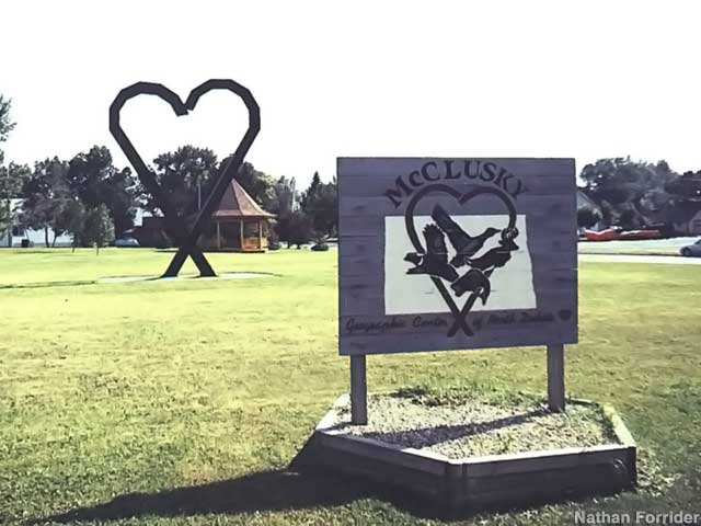 Geographic Center sign and heart.
