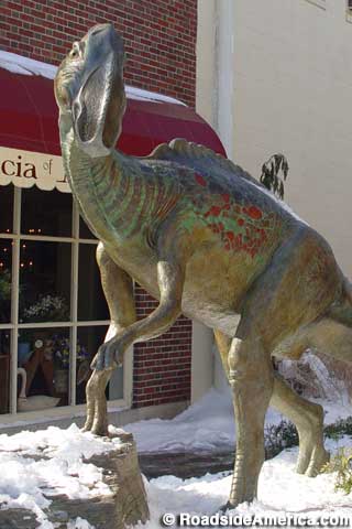 Hadrosaurus sculpture.