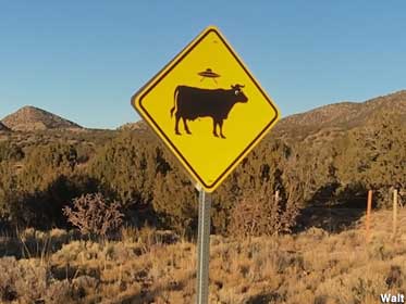 Cattle Crossing UFO sign.