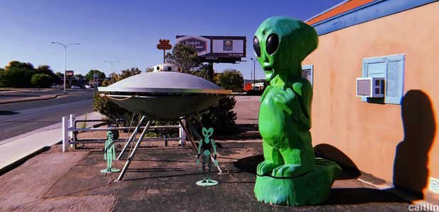 Alien and saucer.