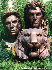 Siegfried and Roy and Lion statue.