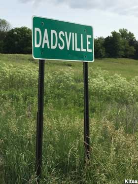 Dadsville sign.