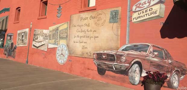 Route 66 mural.
