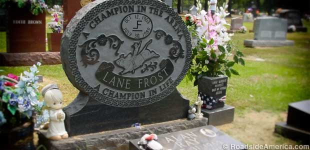 Lane Frost Grave.