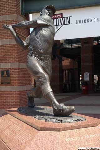 Mickey Mantle statue.