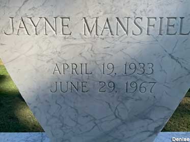 Jayne Mansfield grave, 2020.