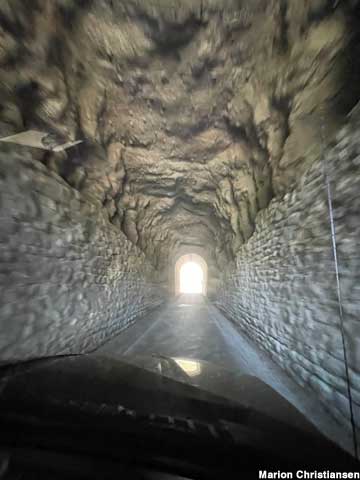 Tunnel.